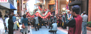 龍踊り